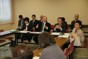 市民と議会の集い 生活福祉常任委員会の意見交換の写真