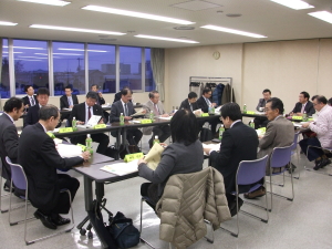 写真：第2回行政審議会の様子その1