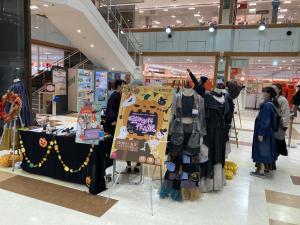 アート作品が披露されたイオンタウン江別