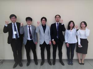 若手職員8