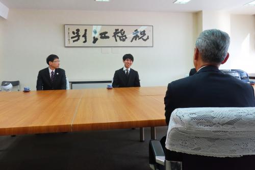 表敬訪問の様子